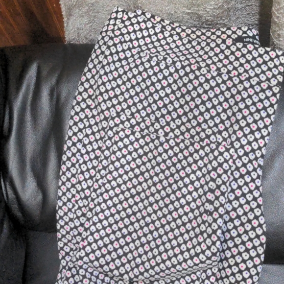 Pants - Picture 4 of 6